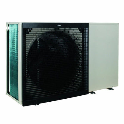 Pompa di calore Daikin aria/acqua 11 kW alimentazione trifase con modulo idronico gas R32 A++